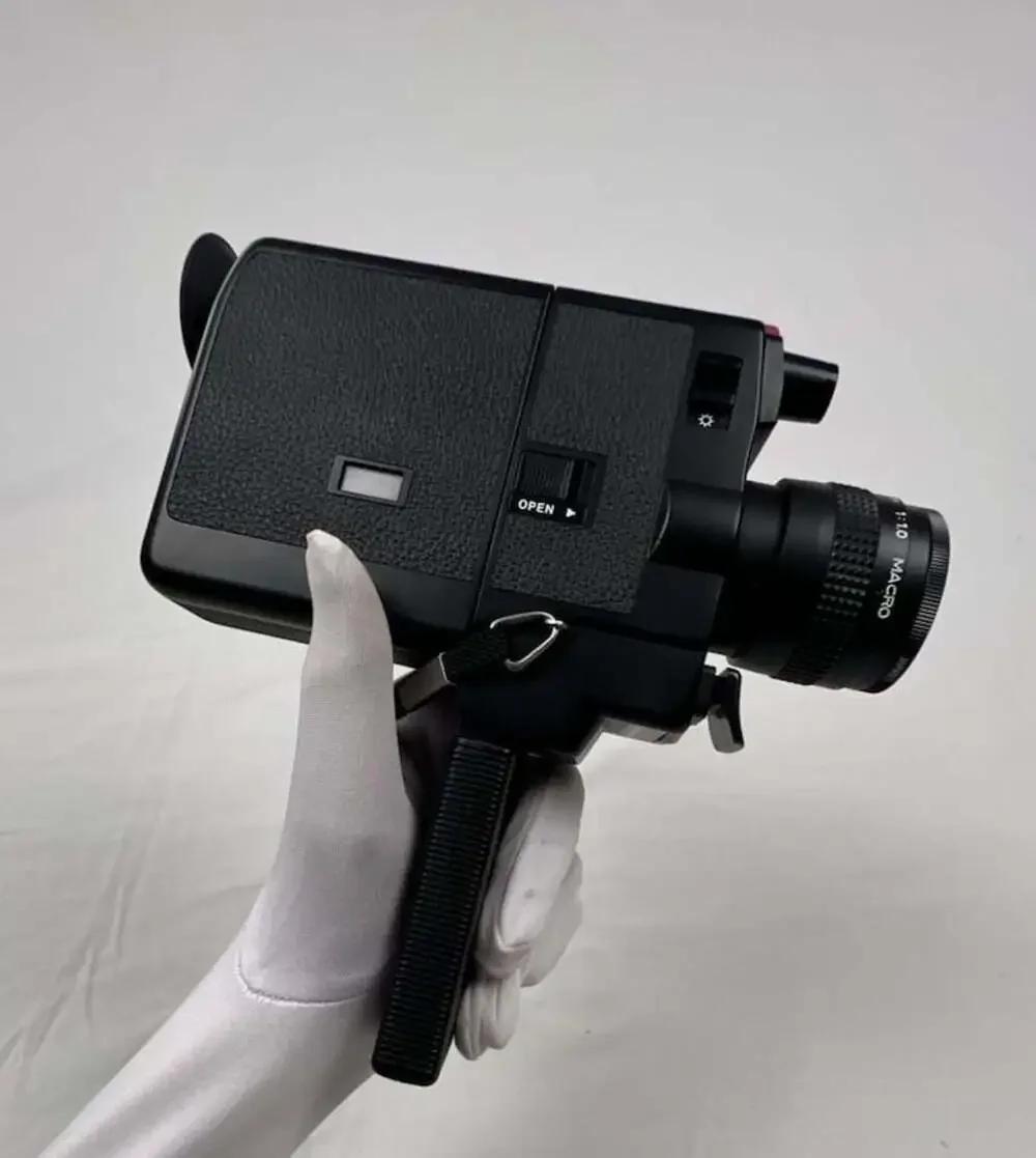 Canon 310XL Super 8 Film Camera with 8.6-26.5mm f/1.0 Macro Zoom Lens